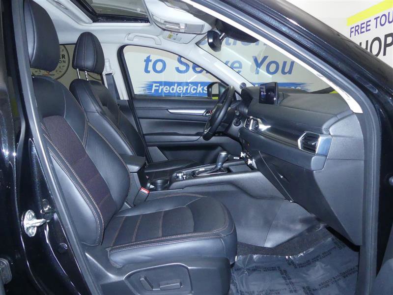 Used 2021 MAZDA CX-5 Touring w/ Touring Preferred SV Package image 9
