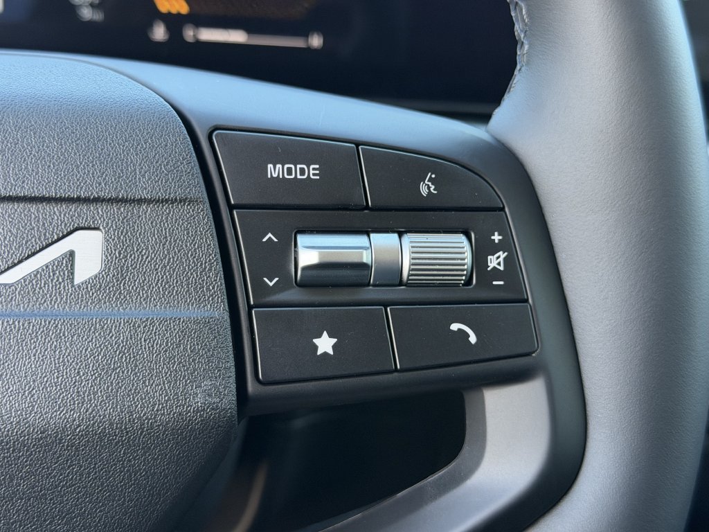 New 2027 Kia Sportage LX FWD image 28
