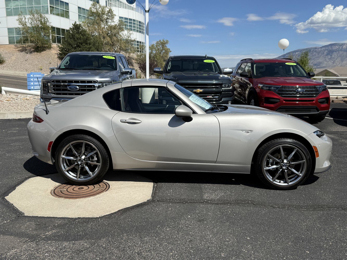Used 2022 MAZDA MX-5 Miata RF Grand Touring w/ Weather Package image 4