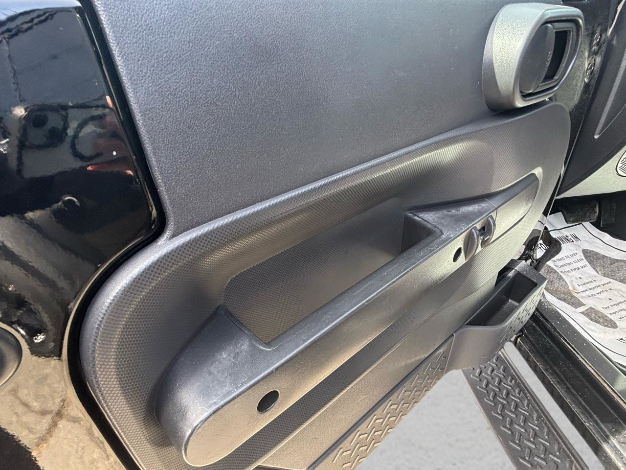 Used 2009 Jeep Wrangler Unlimited X w/ PWR Convenience Group image 9