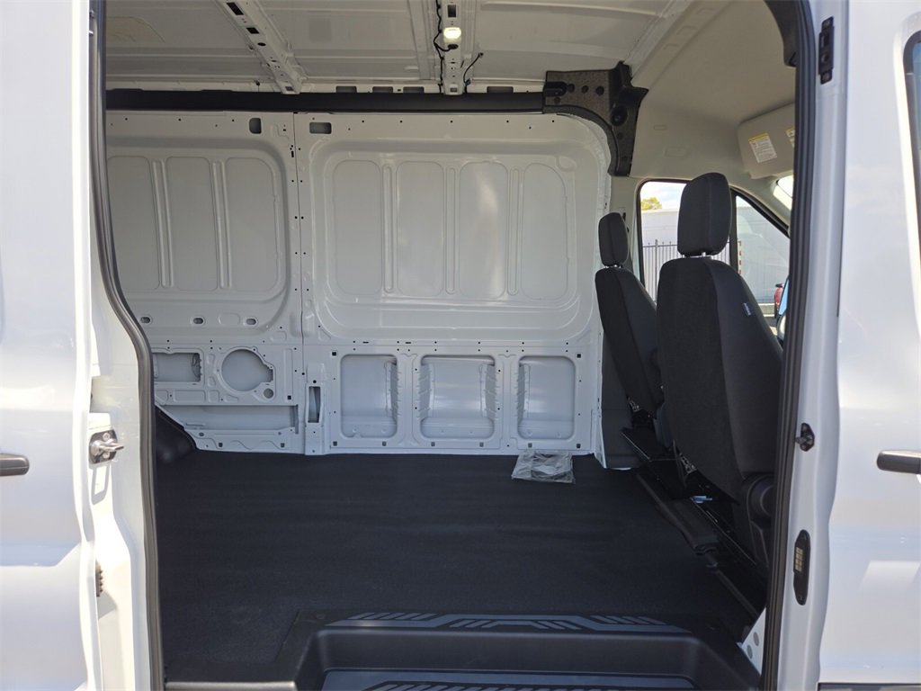 New 2025 Ford Transit 250 148 Medium Roof image 10