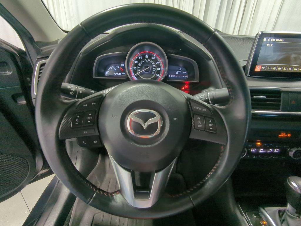 Used 2015 MAZDA MAZDA3 i Touring w/ Technology Package image 26