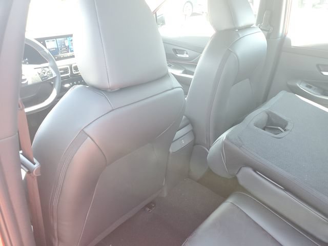 New 2026 Nissan Sentra SR w/ SR Premium Package FWD image 18