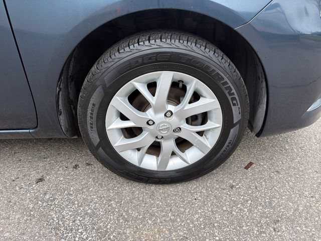 Used 2017 Nissan Versa SV w/ SV Special Edition Package FWD image 28