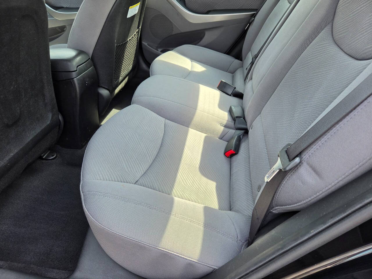 Used 2013 Hyundai Elantra GLS w/ Preferred Pkg FWD image 21