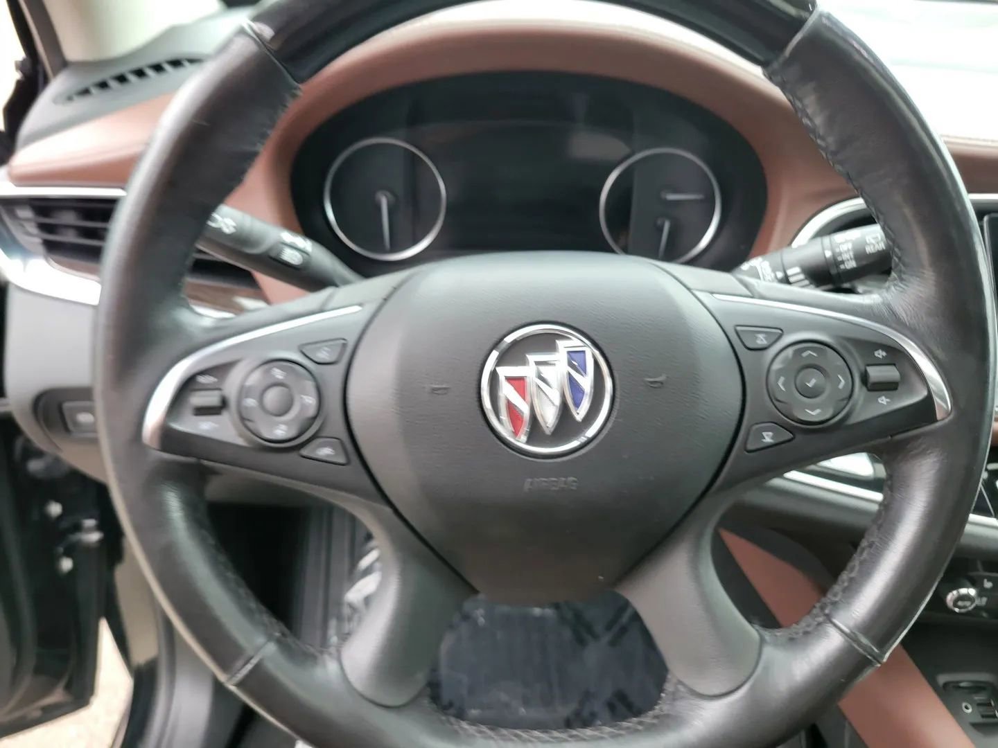 Used 2021 Buick Enclave Avenir w/ Avenir Technology Package image 23