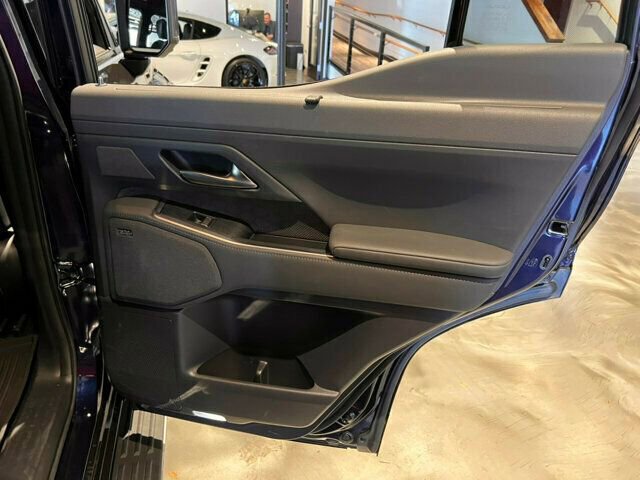 Used 2024 Lexus GX 550 image 27