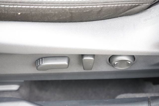 Used 2025 Subaru Outback Premium AWD/4WD image 13