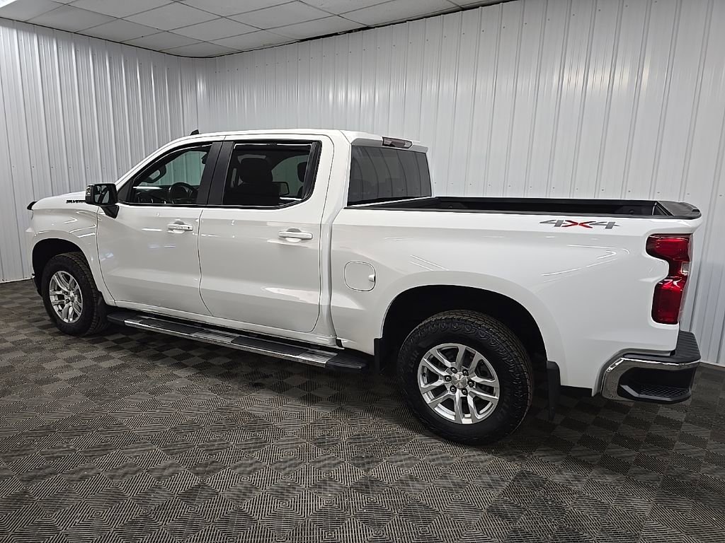 Used 2021 Chevrolet Silverado 1500 LT w/ Bed Protection Package image 4