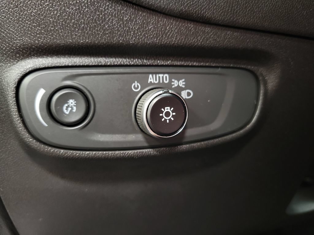 Used 2023 Chevrolet Equinox LT AWD/4WD image 26