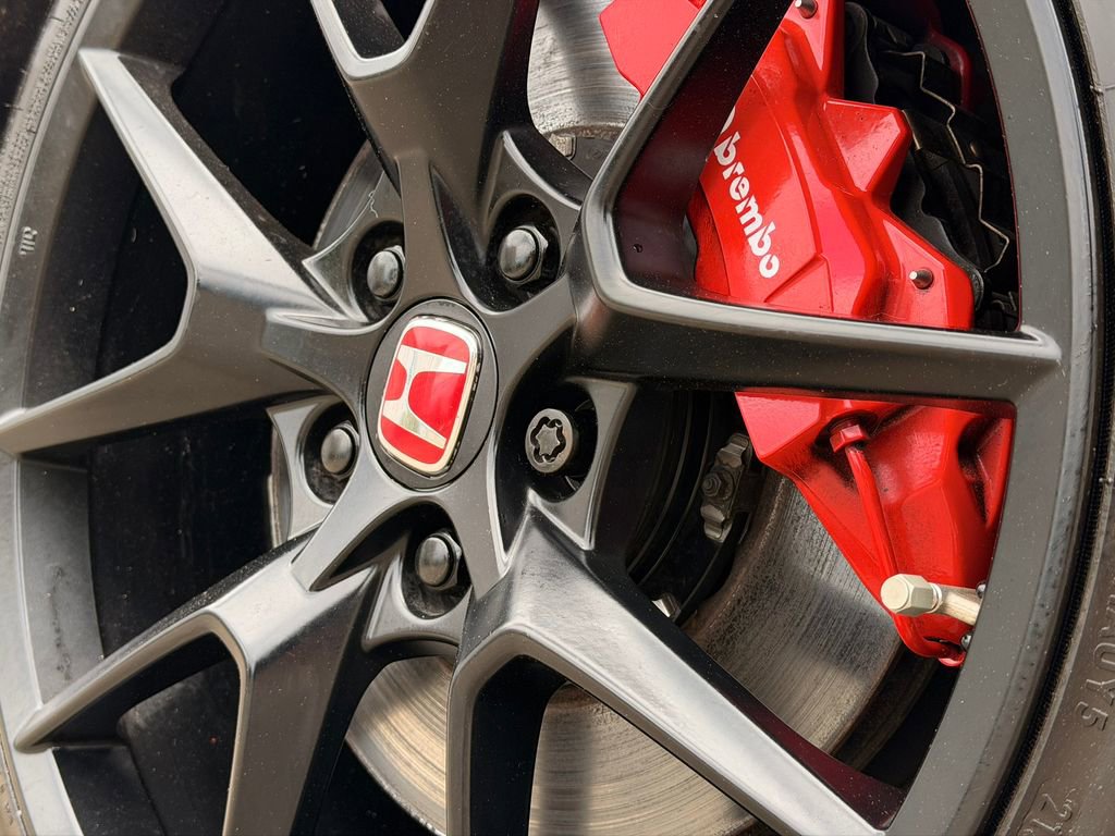 Used 2023 Honda Civic Type R image 9