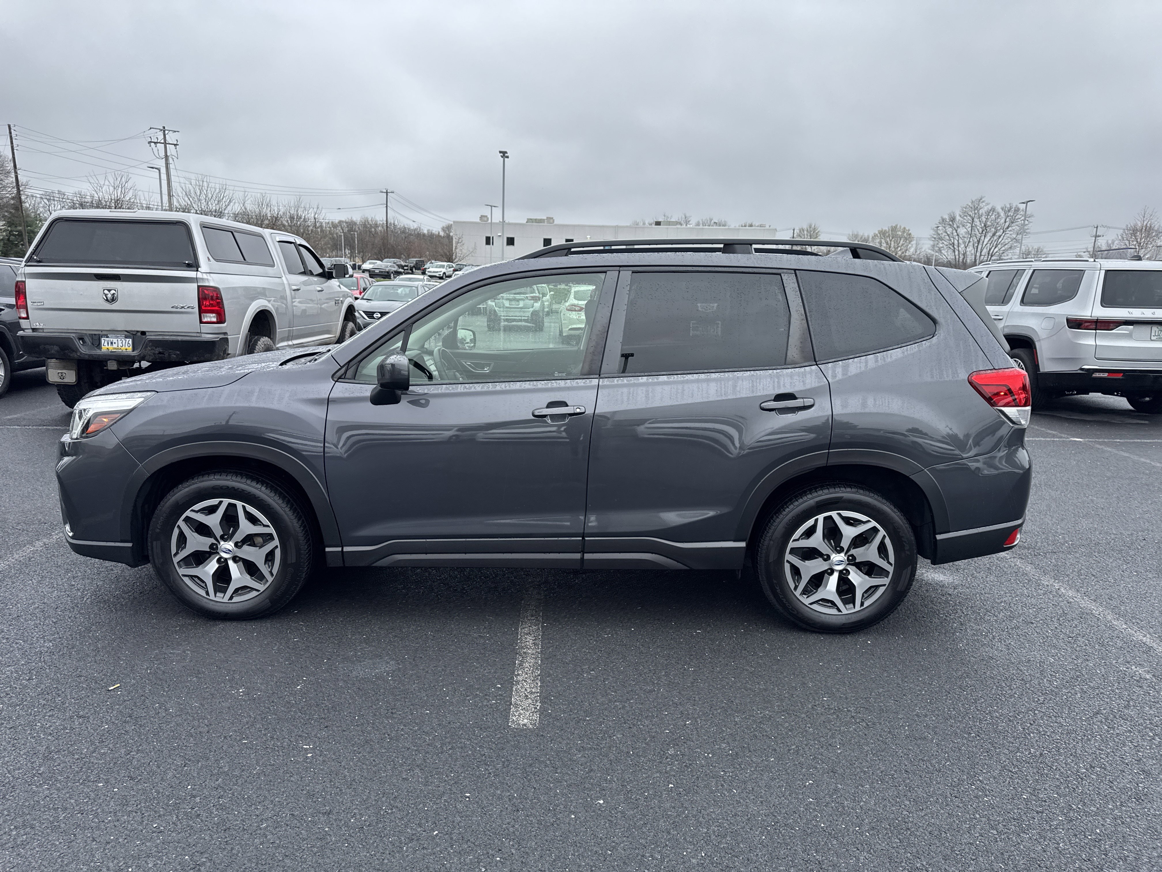 Used 2020 Subaru Forester Premium image 29