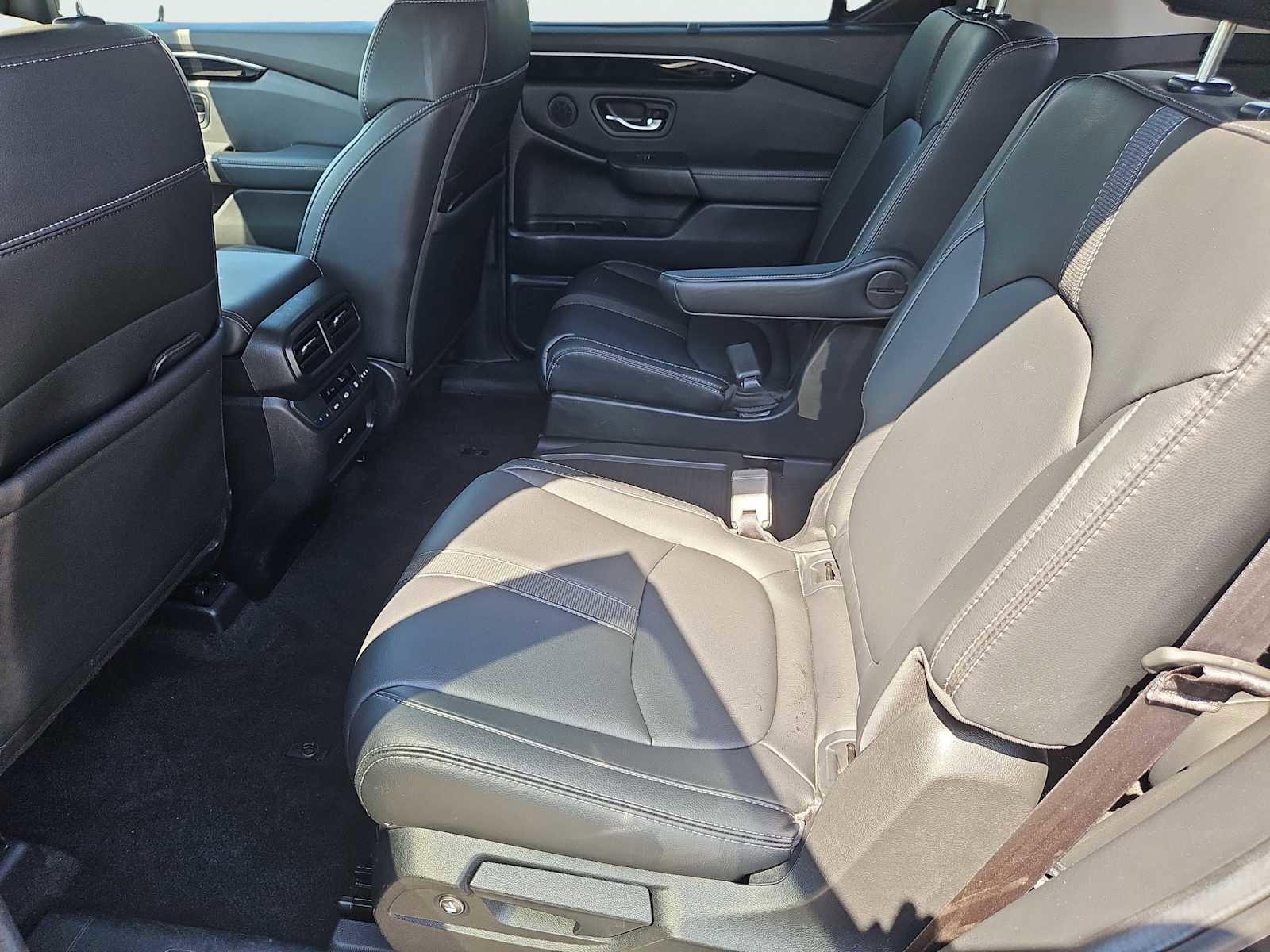 Used 2024 Honda Pilot EX-L image 31