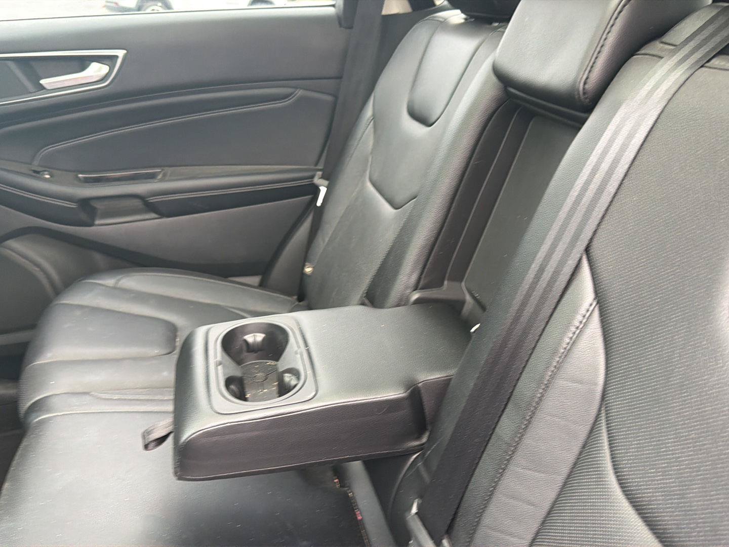 Used 2015 Ford Edge Titanium w/ Equipment Group 301A FWD image 21