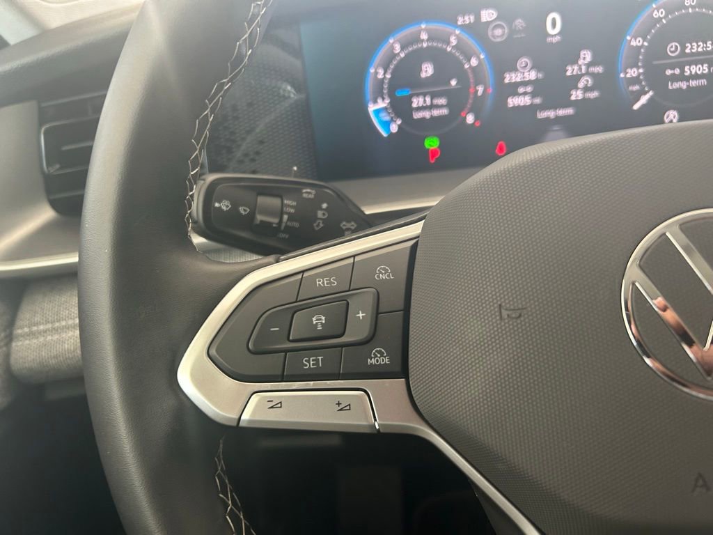 Used 2025 Volkswagen Tiguan S image 20