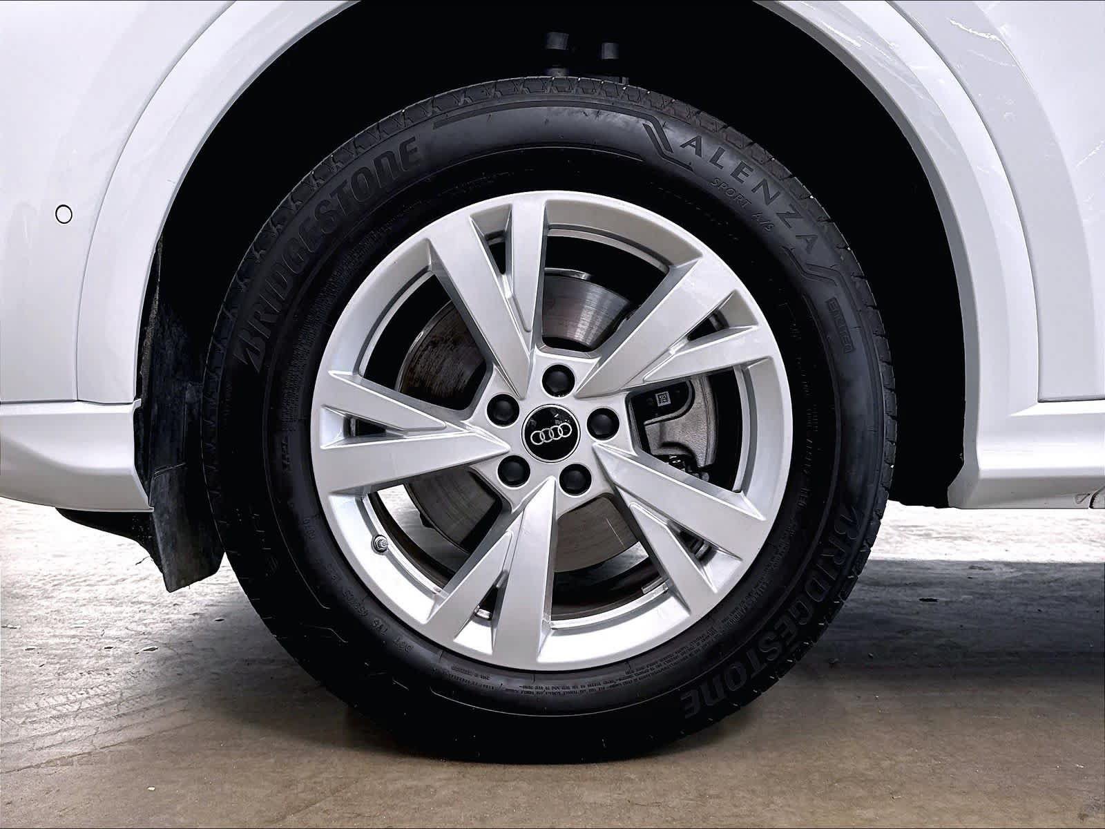 Certified 2025 Audi Q5 Premium AWD/4WD image 11
