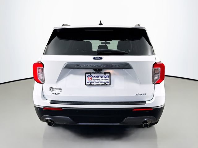 Used 2021 Ford Explorer XLT w/ Equipment Group 202A image 7