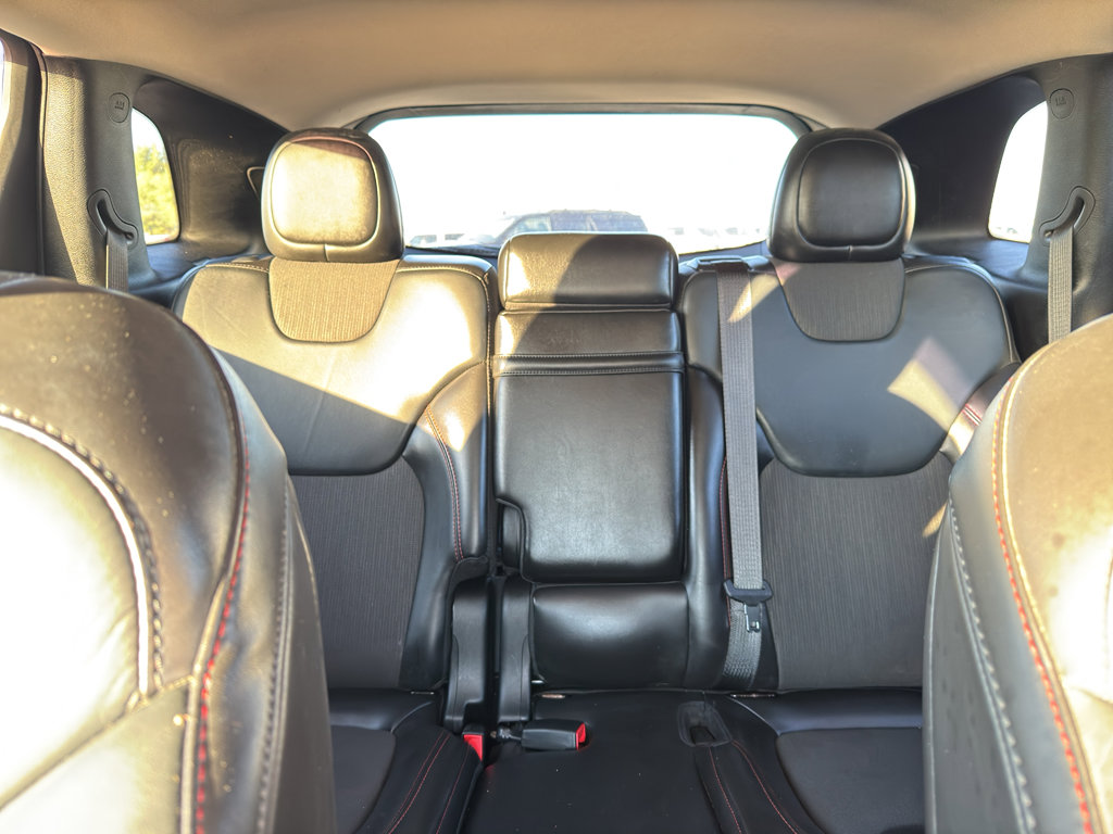 Used 2017 Jeep Cherokee Trailhawk image 15