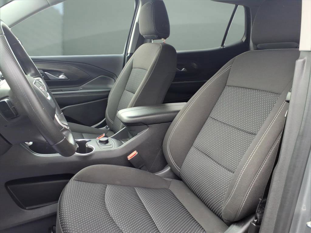 Used 2024 GMC Terrain SLE image 21