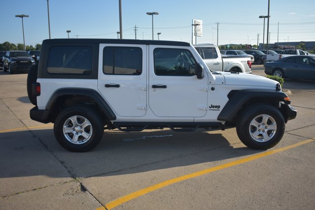Used 2022 Jeep Wrangler Unlimited Sport AWD/4WD image 4
