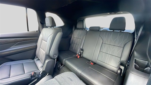 New 2026 Buick Enclave Avenir w/ Super Cruise Package image 16