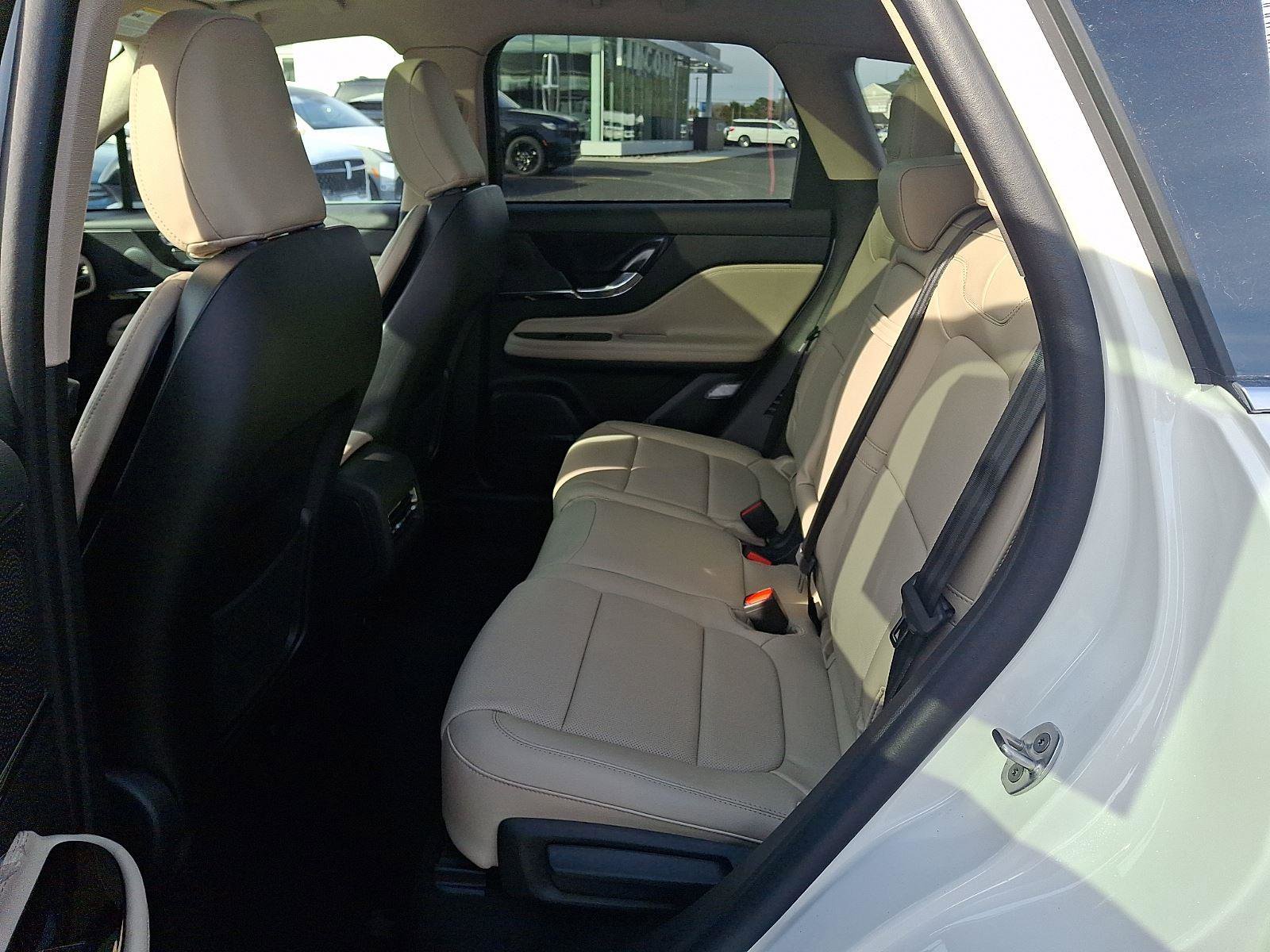 New 2026 Lincoln Corsair Reserve image 7