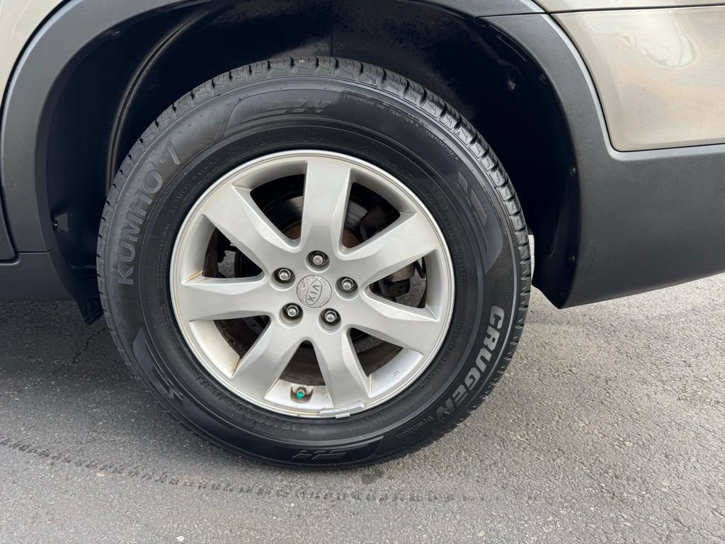 Used 2011 Kia Sorento LX AWD/4WD image 22