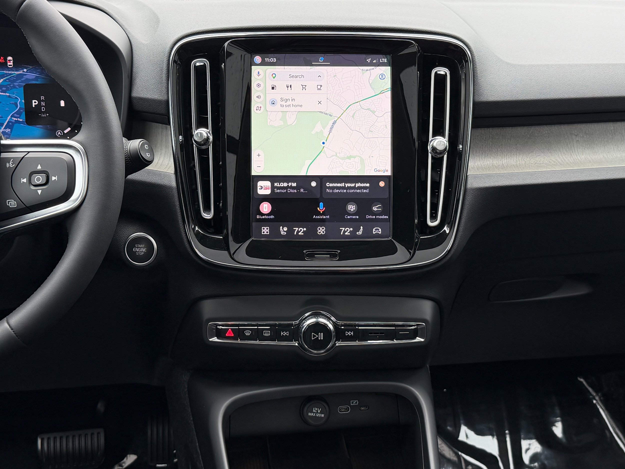 Certified 2024 Volvo XC40 B5 Ultimate w/ Protection Package Premier AWD/4WD image 15