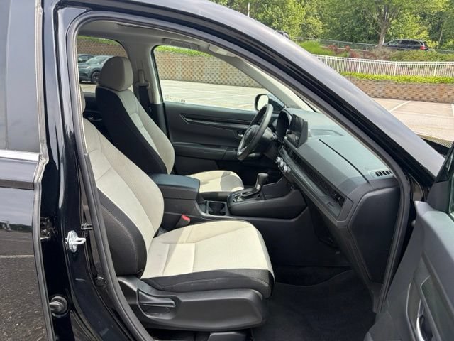 Certified 2025 Honda CR-V EX image 29