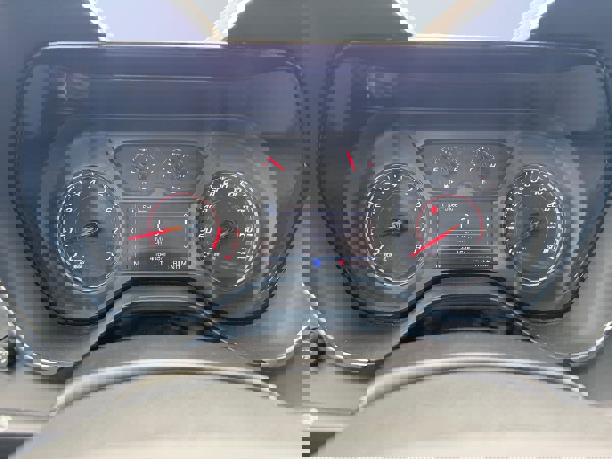 Used 2023 Chevrolet Camaro LT image 12