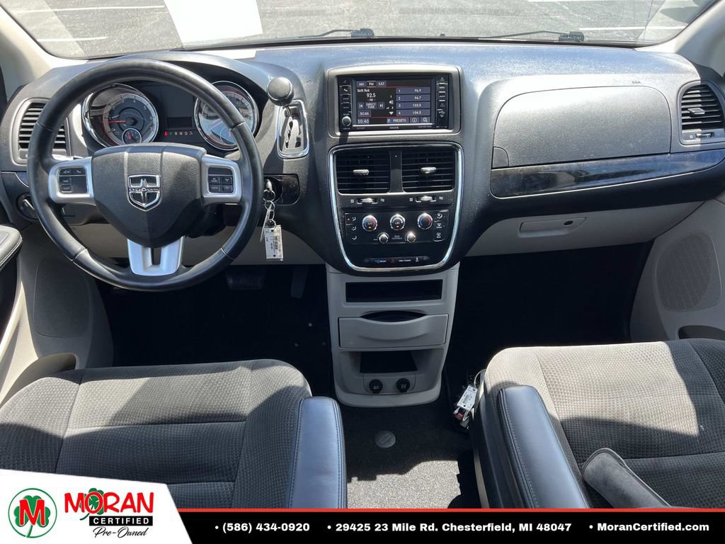 Used 2017 Dodge Grand Caravan SE w/ Power Window Group FWD image 15