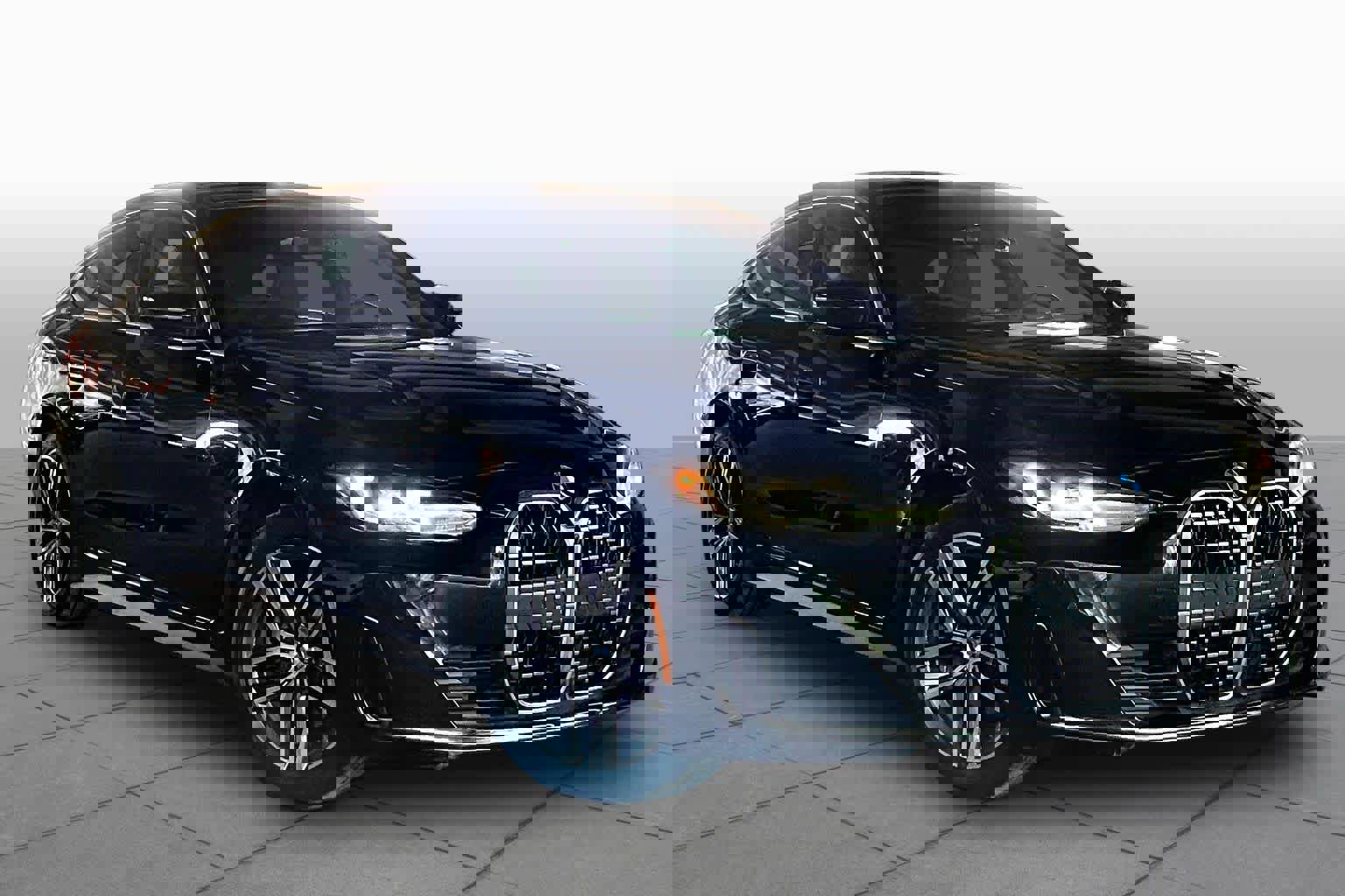 Certified 2025 BMW 430i w/ Premium Package RWD image 2