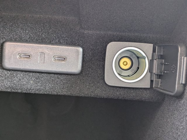 New 2025 Lincoln Navigator Reserve image 28