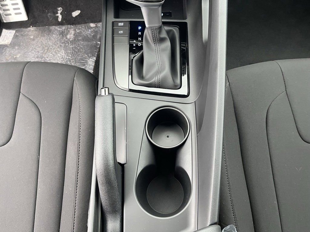 New 2026 Hyundai Elantra Sport image 9