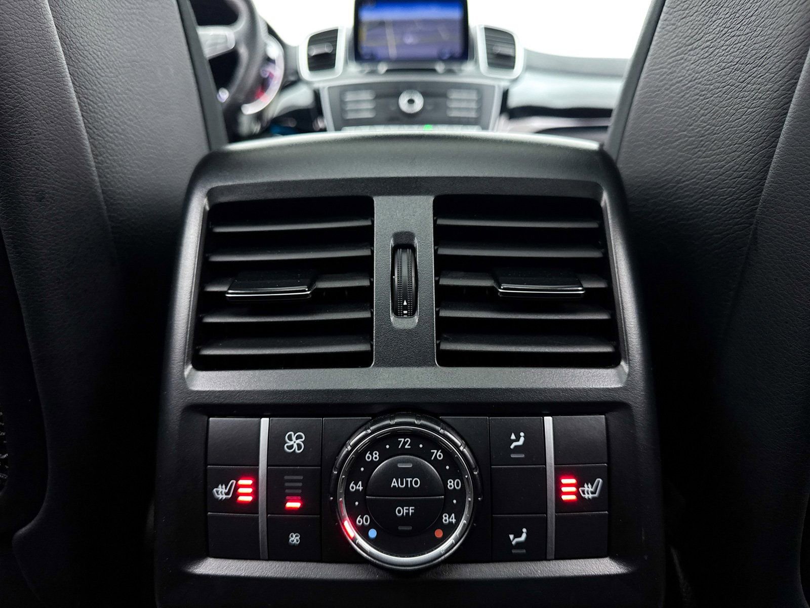 Used 2019 Mercedes-Benz GLS 550 4MATIC image 30