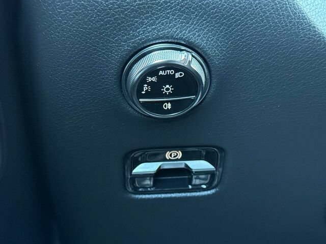 Certified 2026 Mercedes-Benz GLC 300 4MATIC image 33