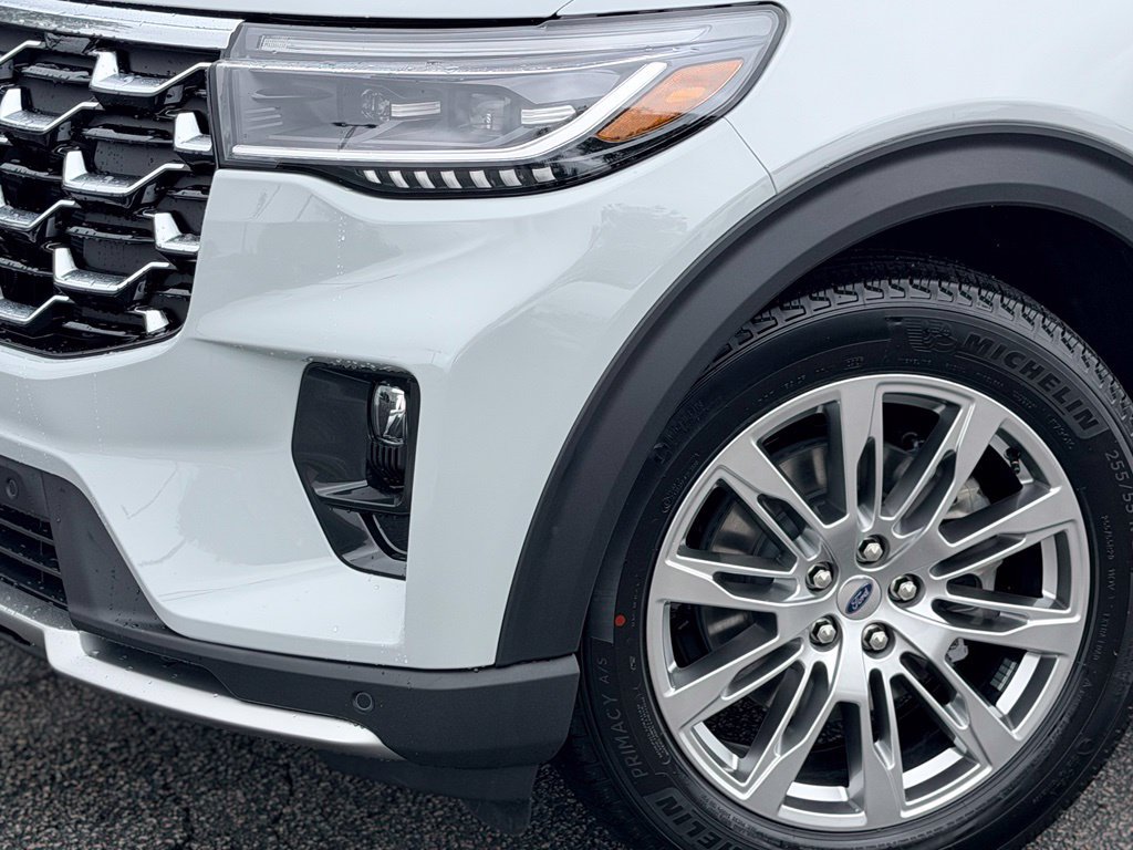 New 2027 Ford Explorer Platinum RWD image 3