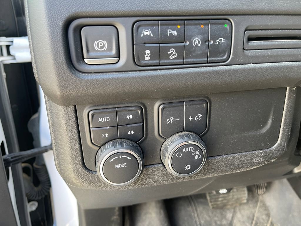 Used 2022 Chevrolet Tahoe Z71 image 23