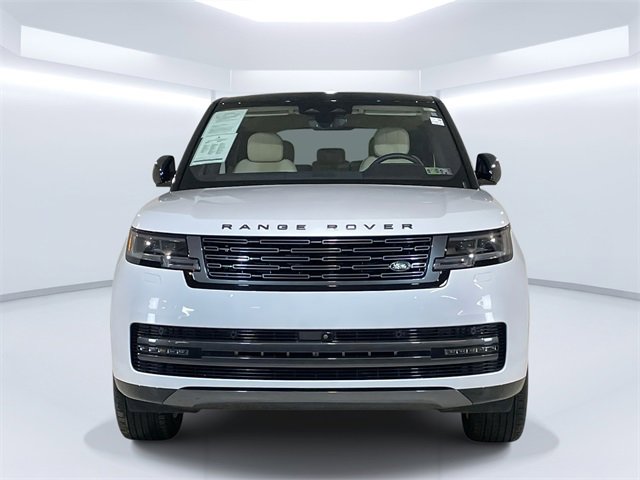 Used 2024 Land Rover Range Rover SE image 2