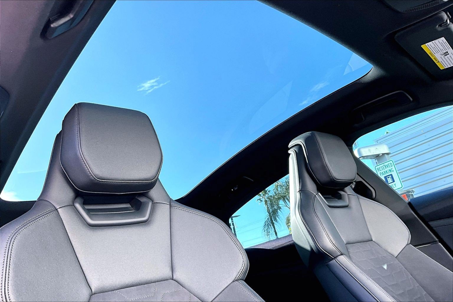 Used 2022 Audi e-tron GT Premium Plus w/ Performance Package AWD/4WD image 21