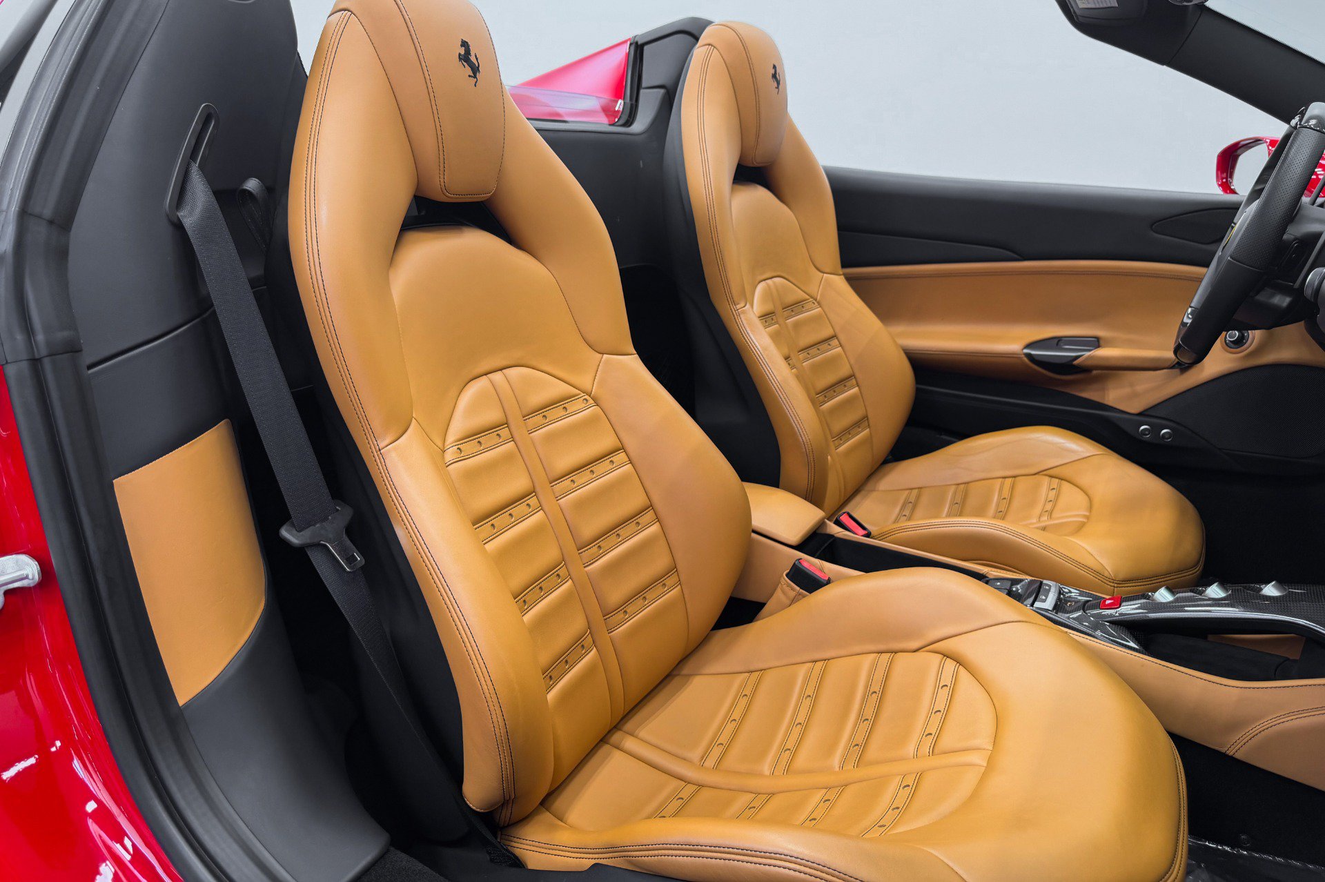 Used 2018 Ferrari 488 Spider RWD image 25