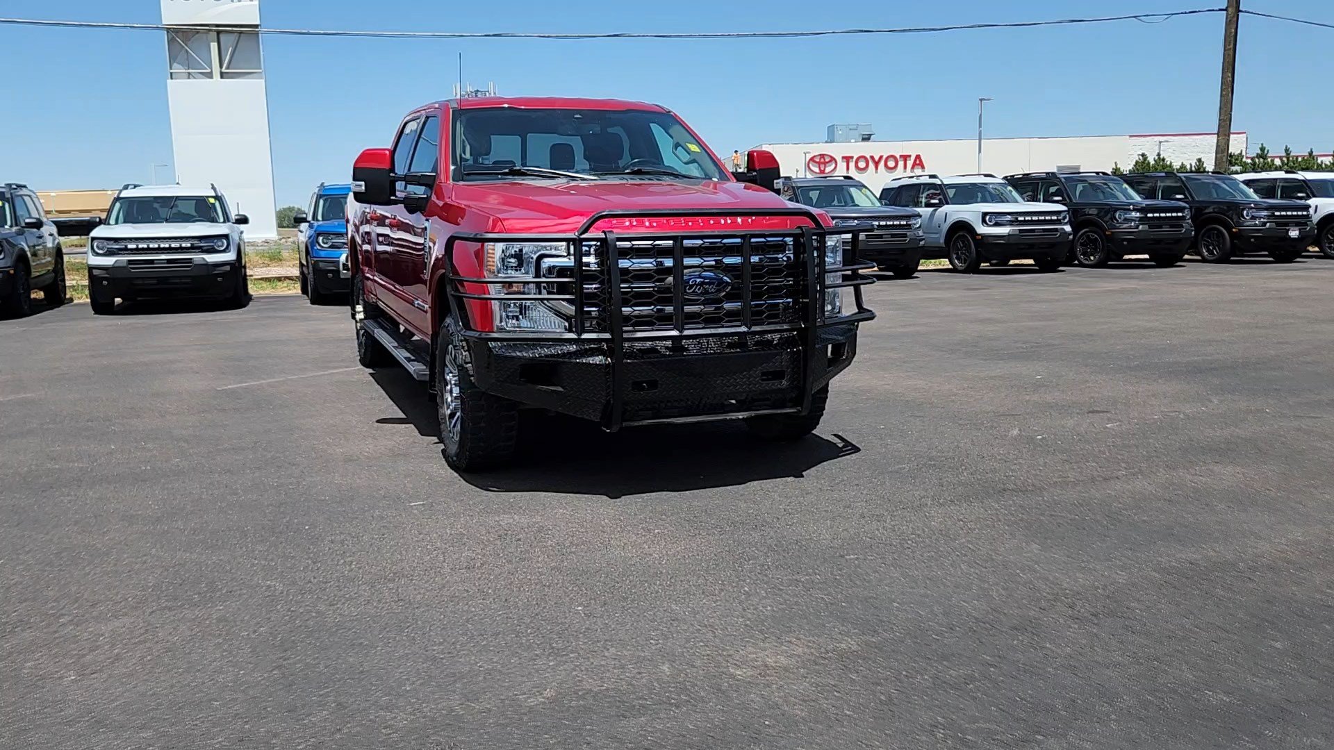 Certified 2021 Ford F250 Lariat w/ Lariat Value Package AWD/4WD image 4