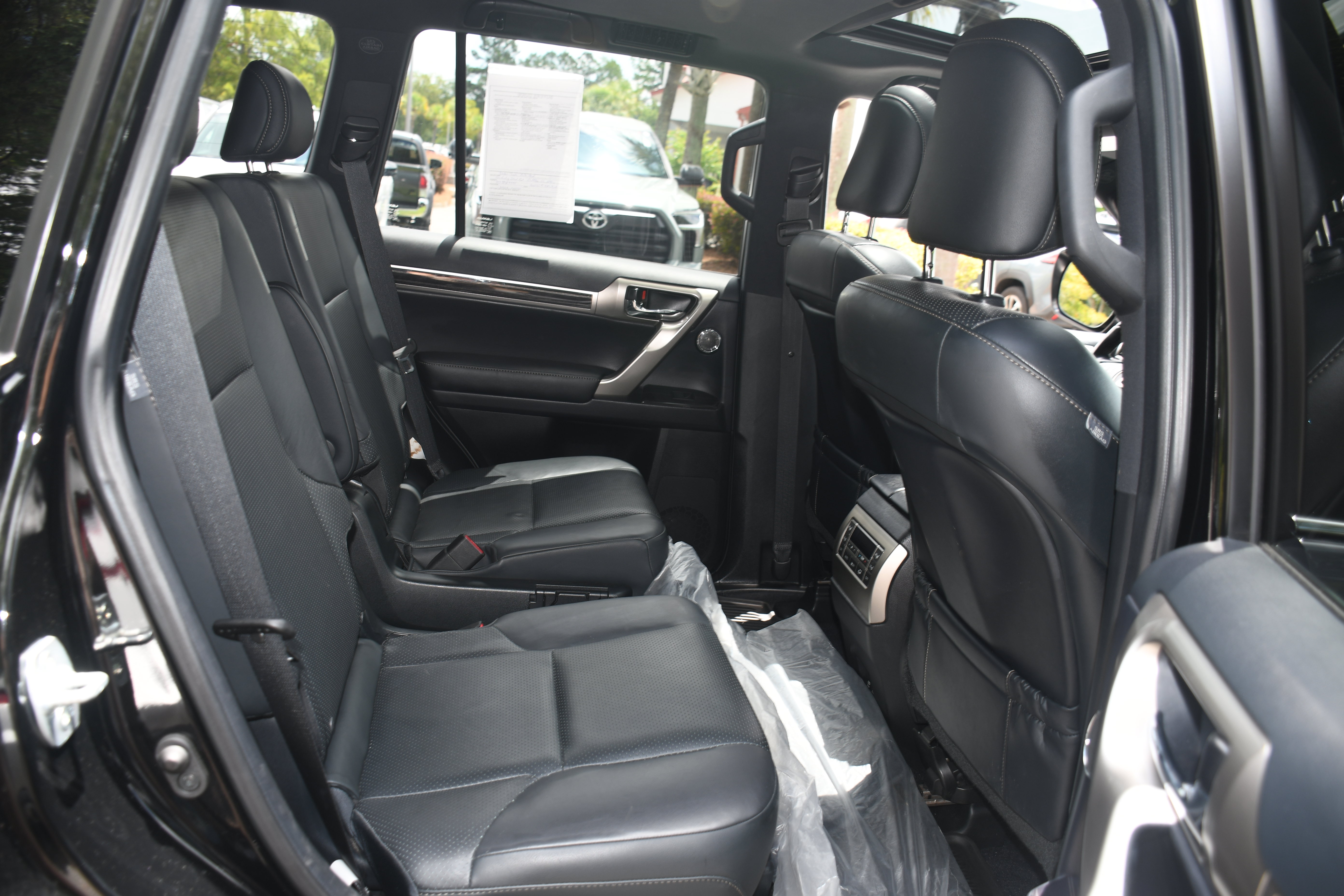 Used 2020 Lexus GX 460 Luxury w/ Luxury Sport Package AWD/4WD image 20