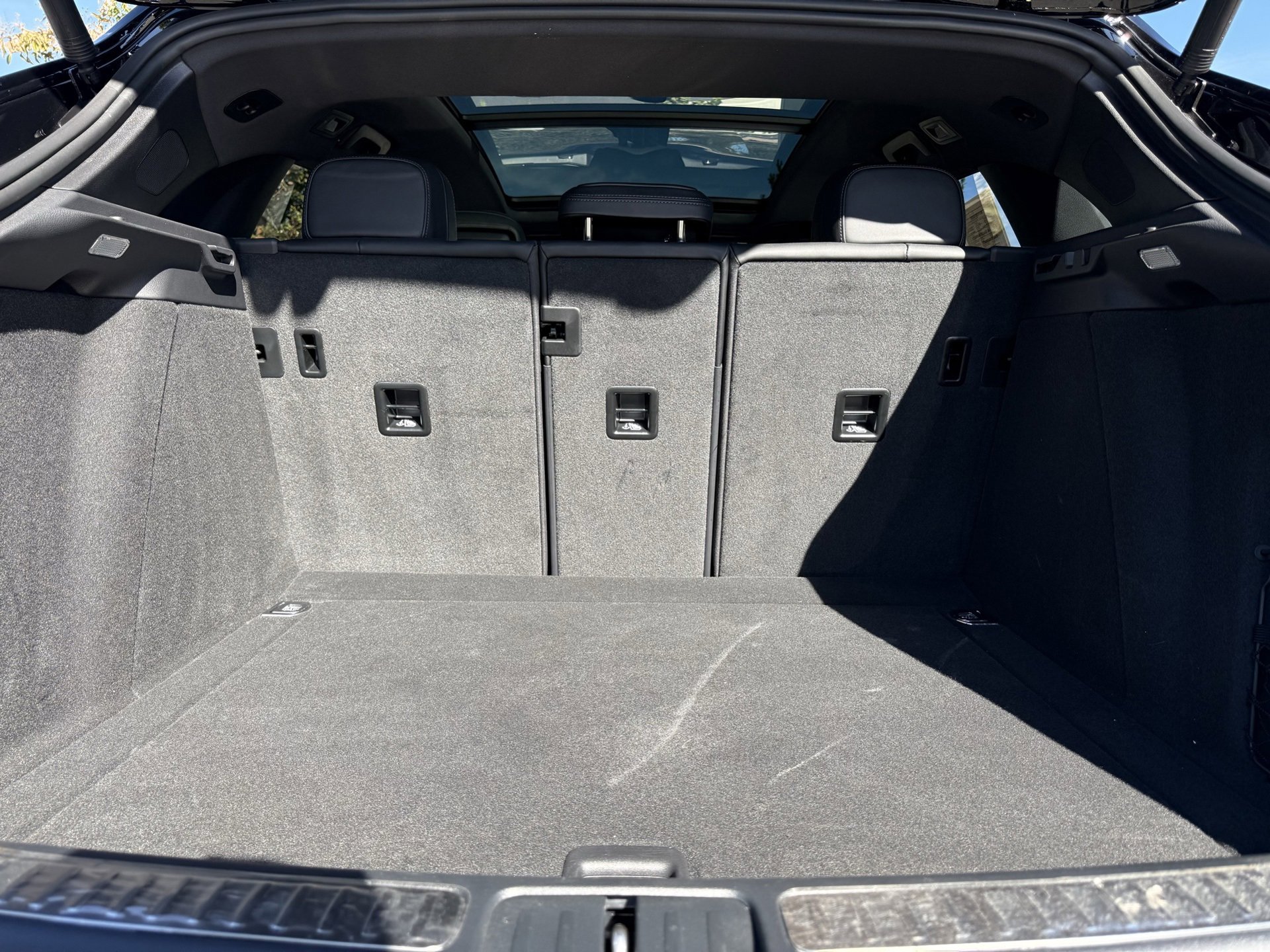 Used 2025 Porsche Macan image 34