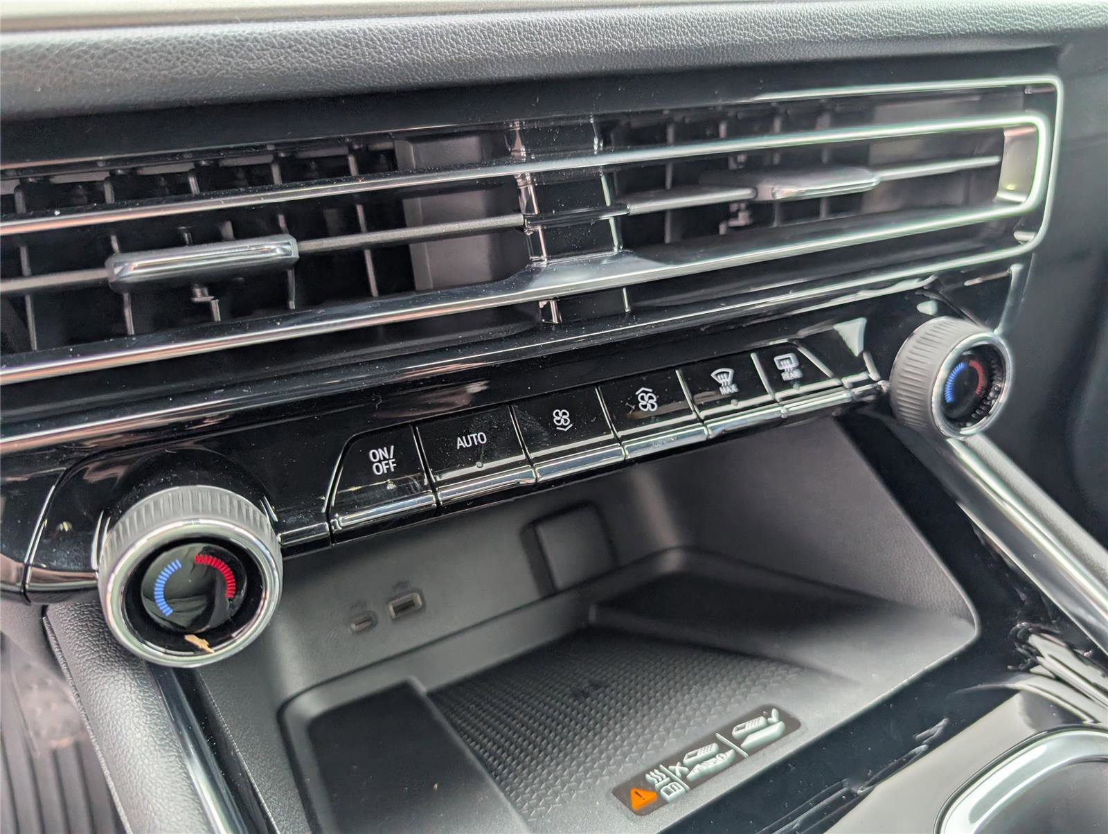 New 2026 Chevrolet Traverse LT w/ Sun and Wheel Package image 36