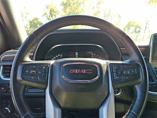 Used 2024 GMC Yukon SLT image 17