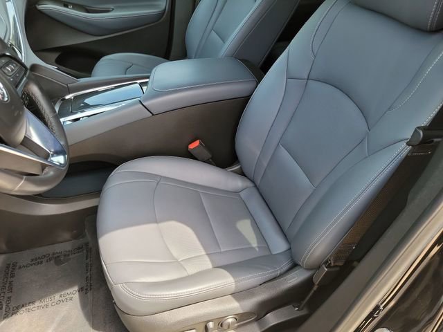 Used 2023 Buick Enclave Essence AWD/4WD image 15