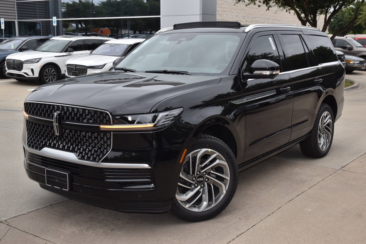 New 2026 Lincoln Navigator Reserve AWD/4WD image 12