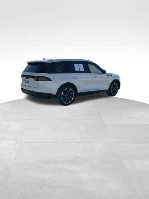 Used 2020 Lincoln Aviator Reserve w/ Equipment Group 202A image 9