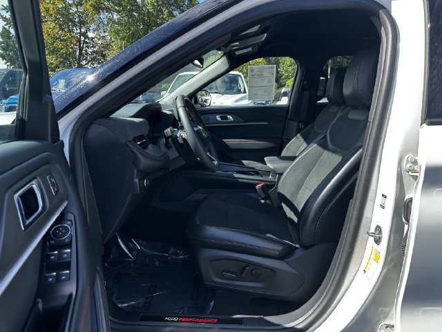 Used 2025 Ford Explorer ST AWD/4WD image 19
